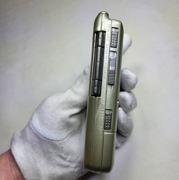 RCA RP3538R Handheld AVR Micro Cassette Recorder Player - Picture 13 of 15